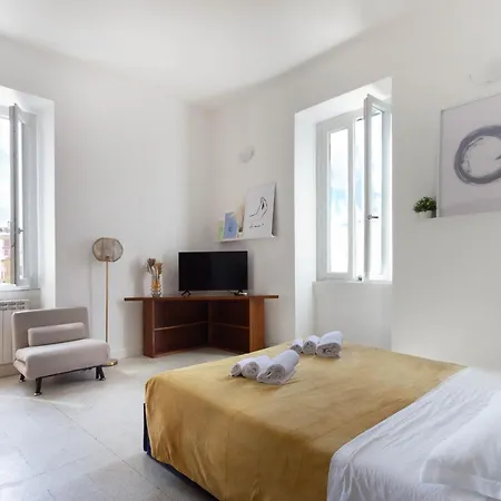 아파트 Vatican Family